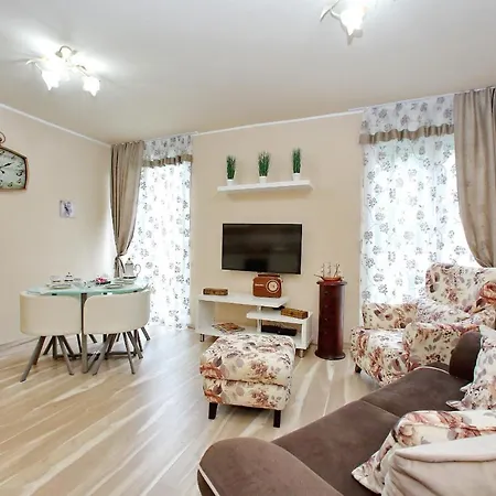 Apartment Few Steps From The Center - New And Modern For 4 Persons *