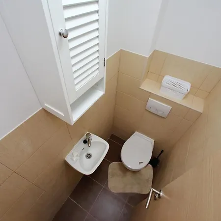 Few Steps From The Center - New And Modern For 4 Persons Lägenhet