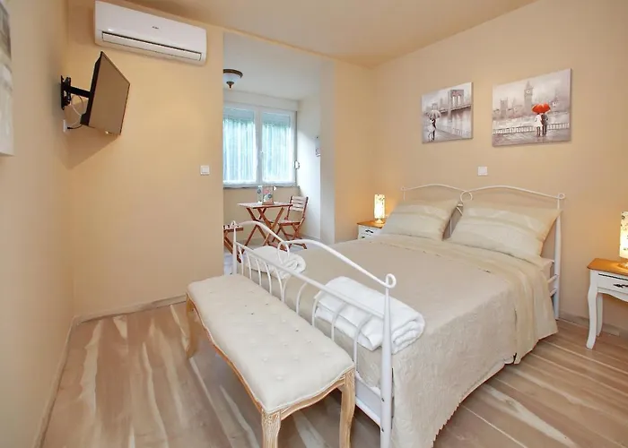 Appartement Few Steps From The Center - New And Modern For 4 Persons Zadar