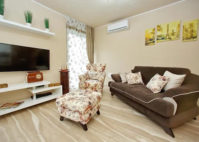 Few Steps From The Center - New And Modern For 4 Persons Appartement Zadar