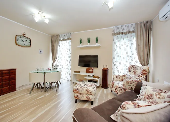 Few Steps From The Center - New And Modern For 4 Persons * Zadar
